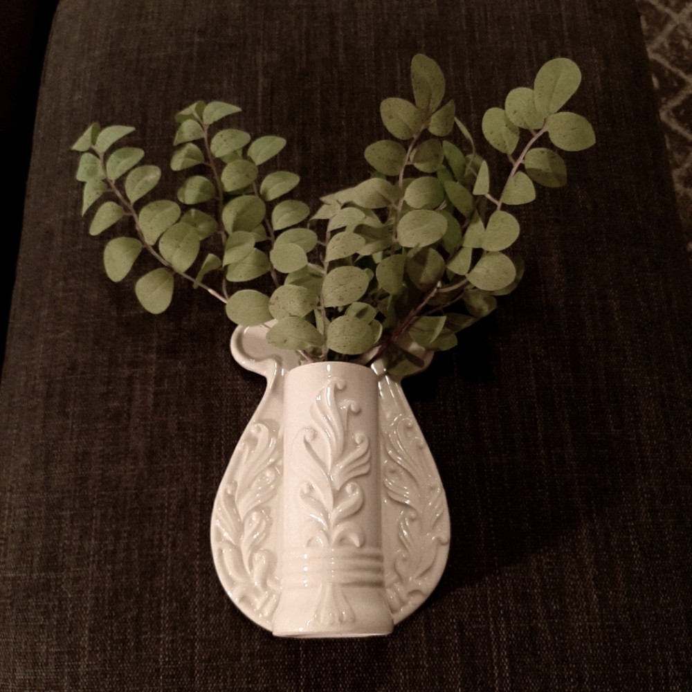 Vintage Majestic Wall Pocket (Vase)